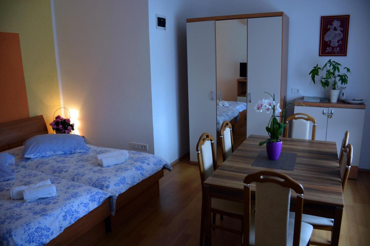 Gostisce Ti Sobe Mici Bed and Breakfast Sella di Volzana Eksteriør billede