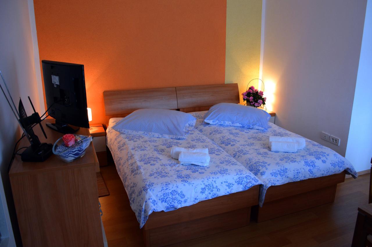 Gostisce Ti Sobe Mici Bed and Breakfast Sella di Volzana Eksteriør billede